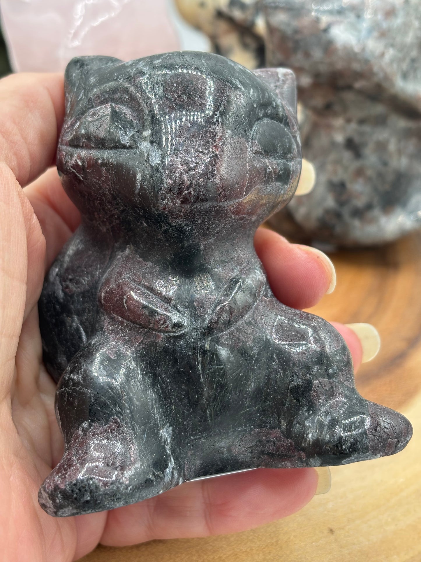 Mew Type Video Game Character Carving
